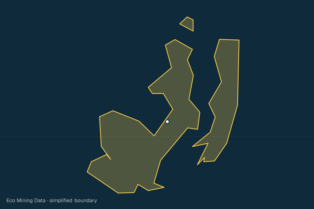 Static map of Muna Regency, Sulawesi Tenggara, with a simplified boundary; mining permits mainly limestone.